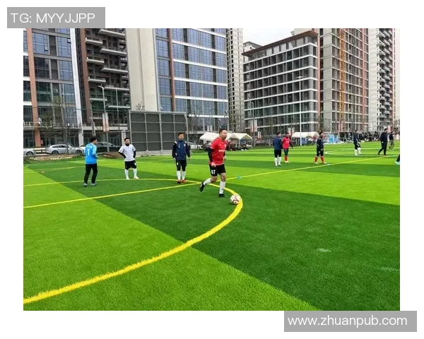 楼律师足球：法律与运动的完美结合，助力青少年成长与团队精神培养