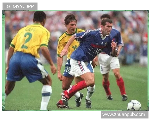 足球明星时代变迁对比图揭示传奇与新星的风采与成就