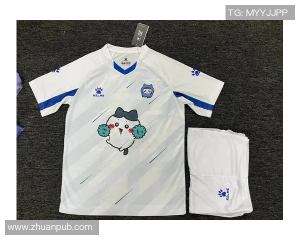 足球明星球服背面设计解析与球迷文化的深度探讨