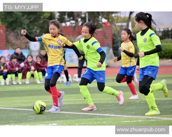 足球明星的成长故事与场上瞬间的精彩瞬间分享