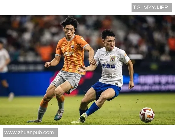 足球明星童磊的成长历程与辉煌成就全解析