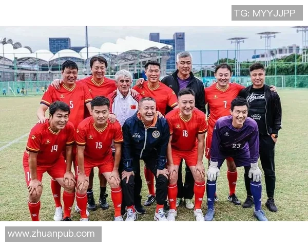 足球明星祁宏的辉煌职业生涯与成就回顾 足球明星祁宏的辉煌职业生涯与成就回顾