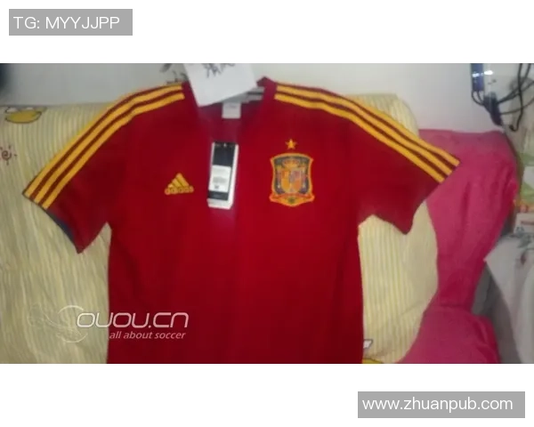 足球明星美式短袖的背后故事与时尚潮流解析 足球明星美式短袖的背后故事与时尚潮流解析